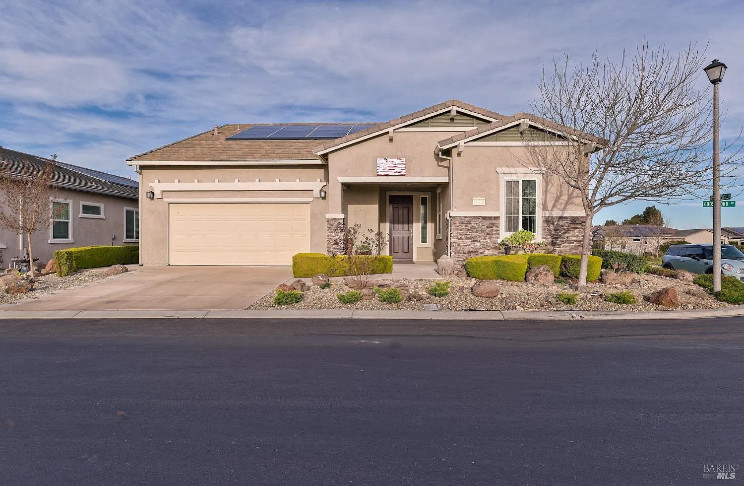 805 Goose Pond Drive photo 1