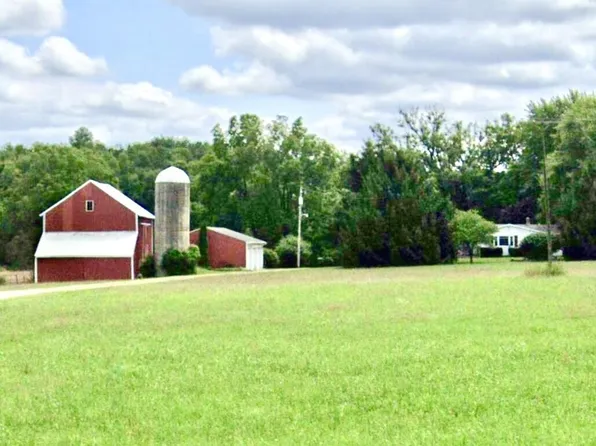 9344 Lawrence Rd, Nashville, MI 49073