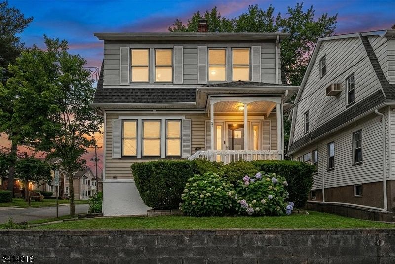 1st image of 429 Clifton Blvd