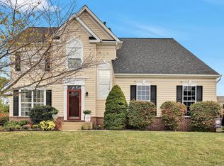 7641 Pinewild Rd, Seven Valleys, PA 17360