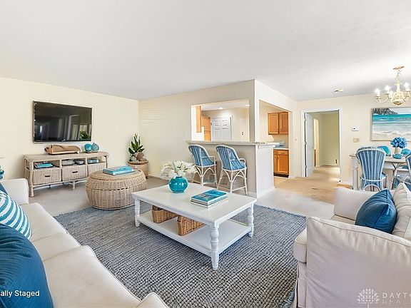 3rd image of 6622 Washington Cir