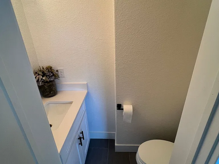 3355 W 18th Ave — Photo 12