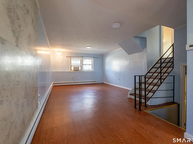 115 Hilldale Rd — Photo 6