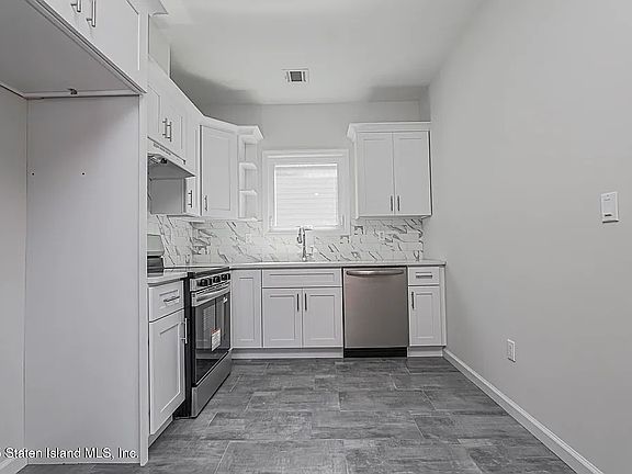 3rd image of 157 Lander Ave #2