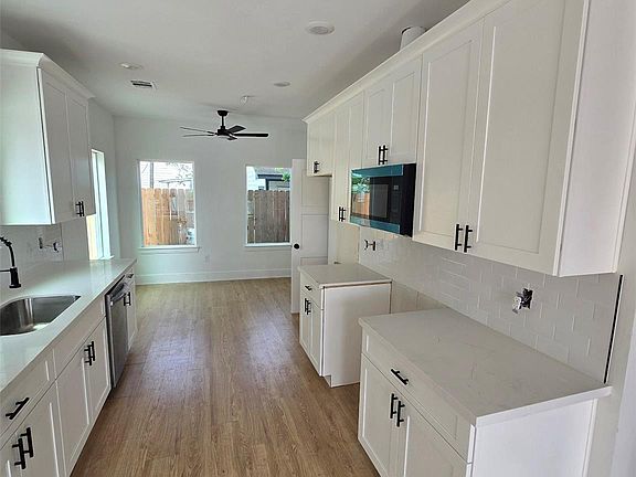 5th image of 4562 Teton St #A-d