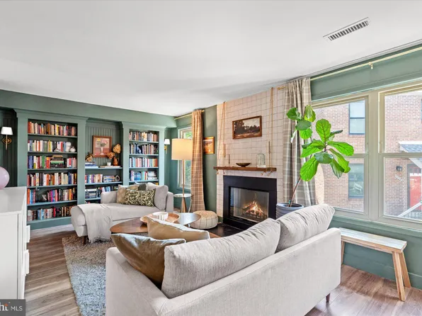 1637 Kenwood Ave, Alexandria, VA 22302