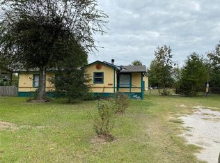 35 Mossback St, Huntsville, TX 77320