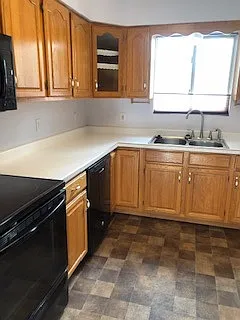 411 S Madison St — Photo 9