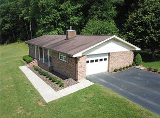 29 Middlemount Rd, Pisgah Forest, NC 28768