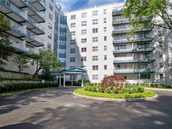 499 N Broadway #5E, White Plains, NY 10603