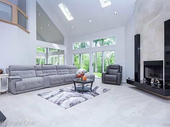 4th image of 3738 Cherrywood Ct
