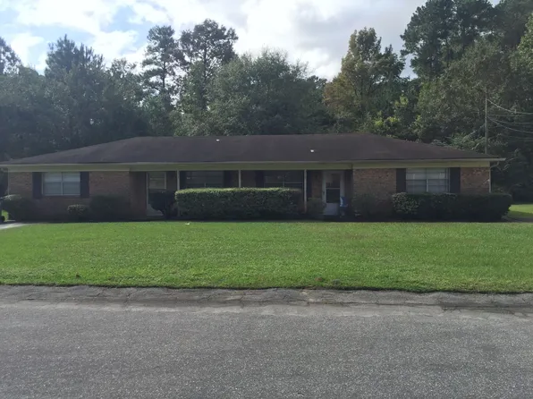 210 Kilarny Rd, Wilmington, NC 28409