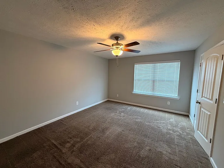 4042 Saddlecreek Way — Photo 16