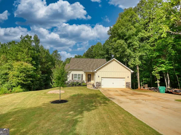 140 Genessa Ct, Mansfield, GA 30055