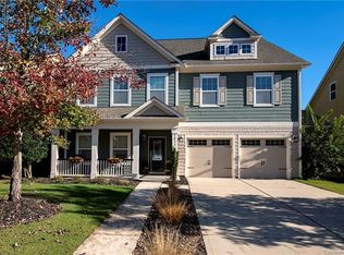 1033 Angelica Ln, Tega Cay, SC 29708