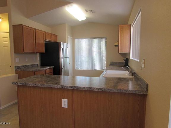 4th image of 11446 W Cambridge Ave