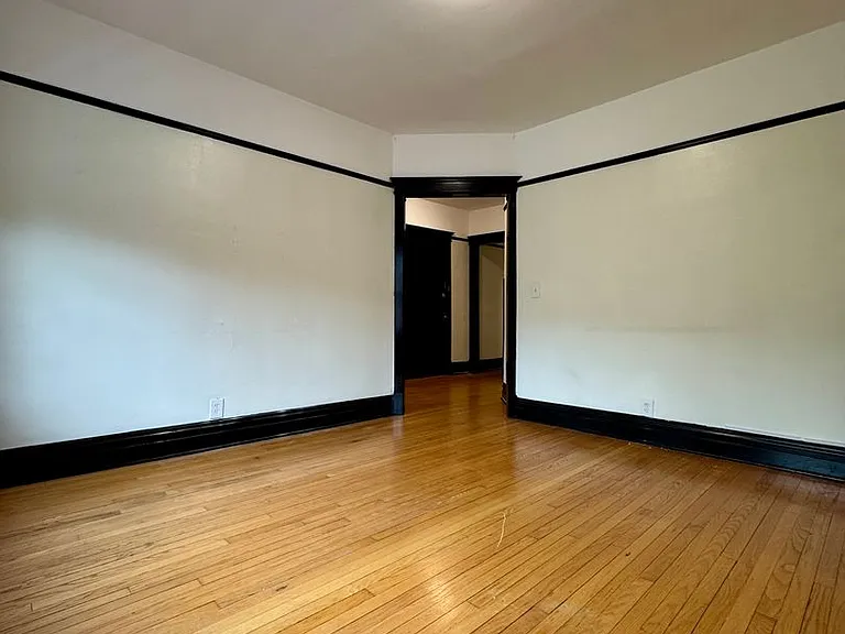 3801 N Lincoln Ave — Photo 11