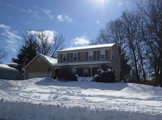 412 Manchester Ave, Batavia, IL 60510