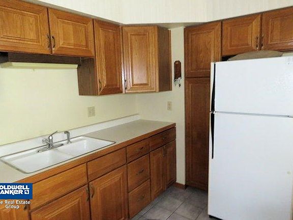 4th image of 231 Lincoln Ln