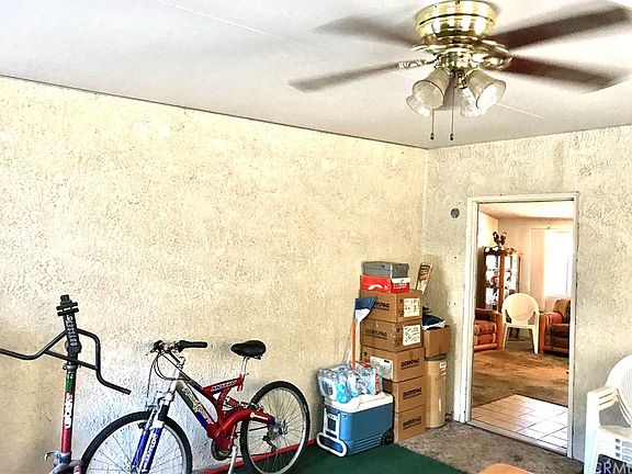 4th image of 15719 Cameo Ave