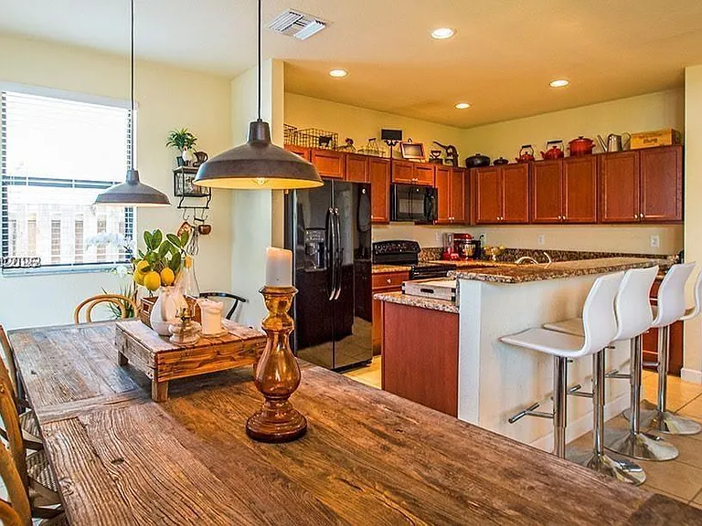 1522 SW 144th Ave — Photo 9