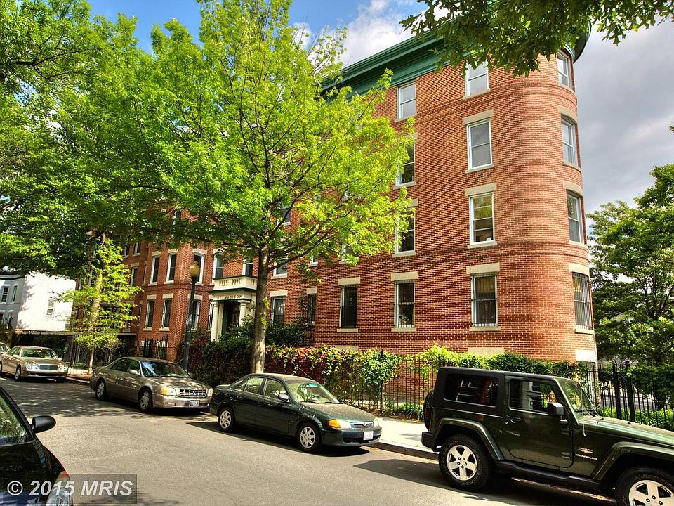 52 Quincy Pl NW