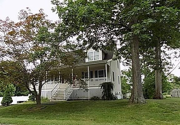 2nd image of 250 Shirley Dr