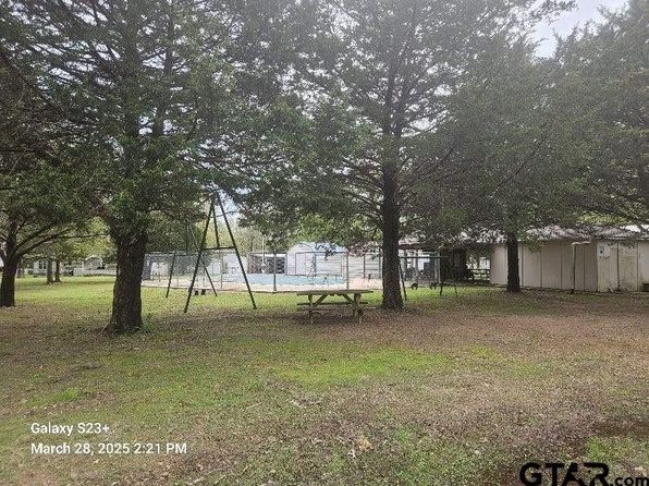 146 & 147 White Oak Cir, Yantis, TX 75497
