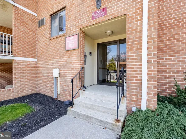 200 Winding Way #J-25, Downingtown, PA 19335