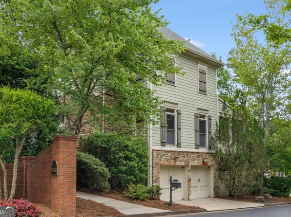 2430 Medlock Cmns, Decatur, GA 30030