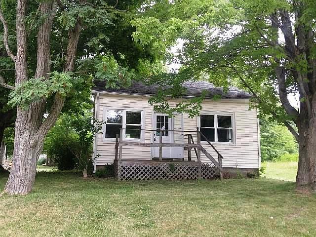 1st image of 721 Centennial St