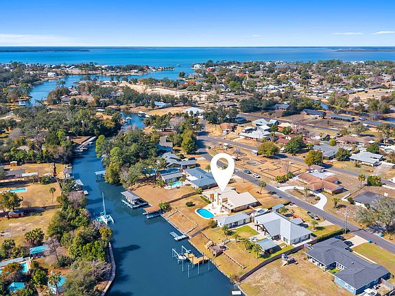 2nd image of 2661 Island View Dr