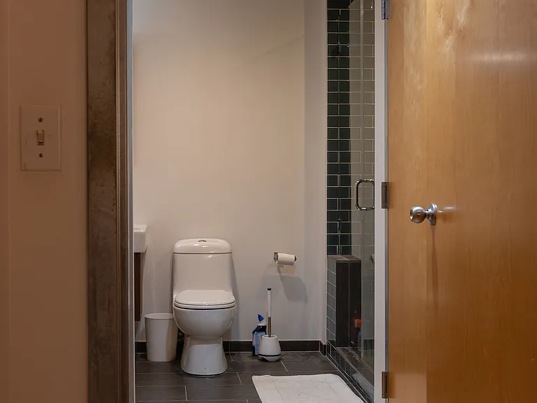 21 Wormwood St #609 — Photo 13