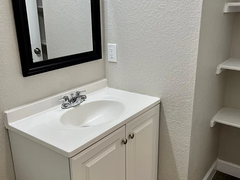 829 Santa Rosa Dr — Photo 14