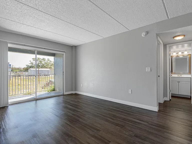 Palm Square Homes — Photo 68