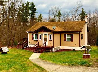 292 Bowen Hill Rd, Warrensburg, NY 12885