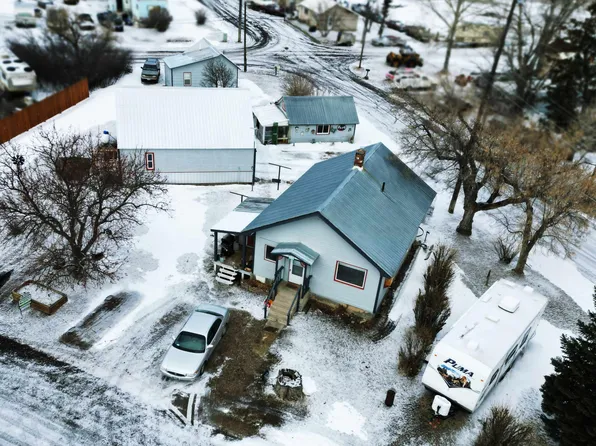 216 E Corcoran St, Lewistown, MT 59457