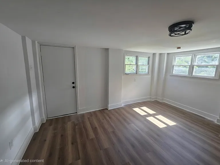 45 Laurel Ave — Photo 7