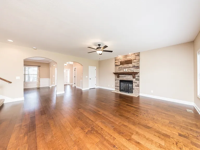 120 Overcrest Ct — Photo 27