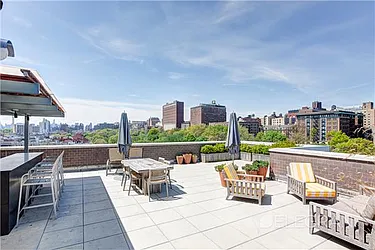 Rented by (Legacy) Elegran