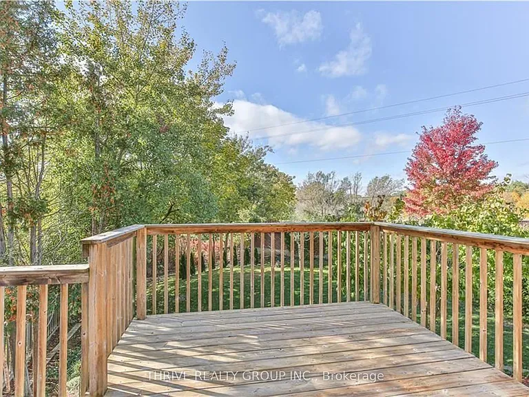 513 Blackwater Pl — Photo 3