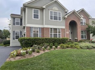 2930 Kelly Dr, Elgin, IL 60124