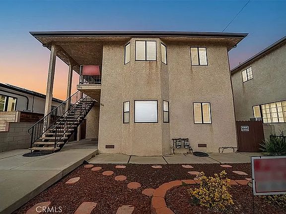 3rd image of 866-868 W 25th St #866