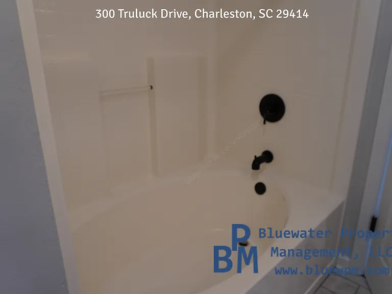 300 Truluck Dr — Photo 14