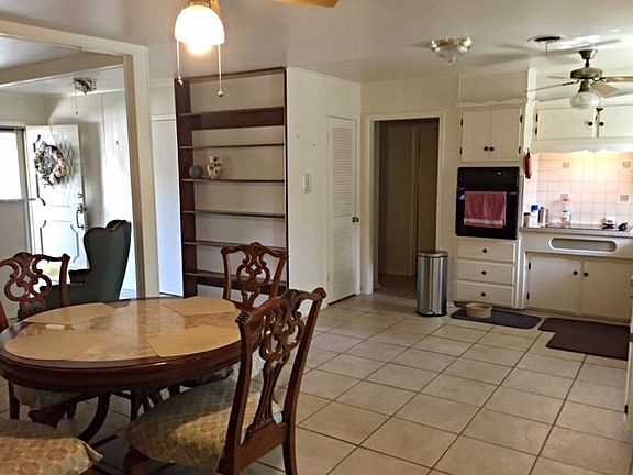 3rd image of 610 S Mills Dr