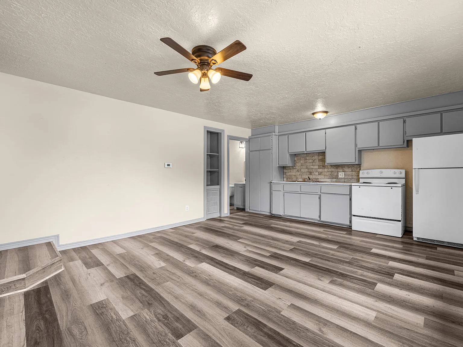 2 bed, 800 sqft, $600 — Photo 2