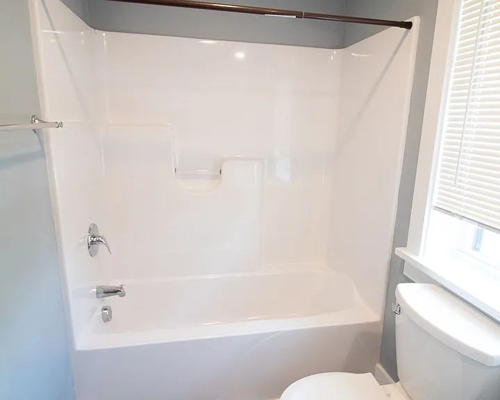 219 Pleasant St — Photo 4
