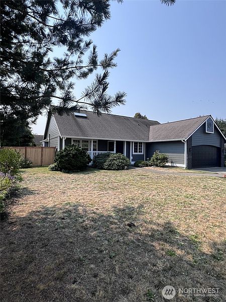 4th image of 6301 61ST Avenue SE