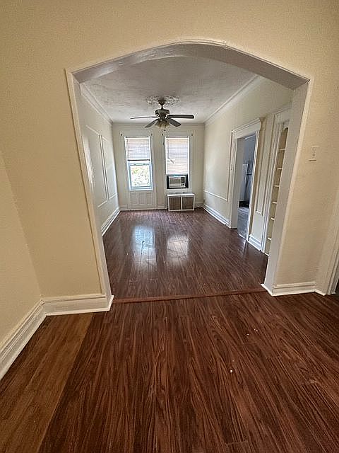 1st image of 930 71st St #2