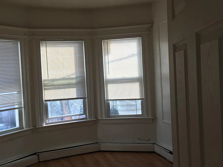 155 Smith St #3 — Photo 6